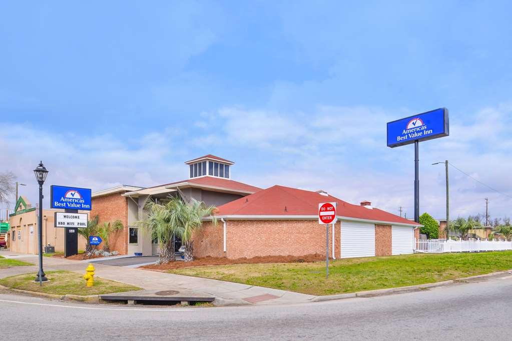 Americas Best Value Inn Augusta Downtown Exterior photo