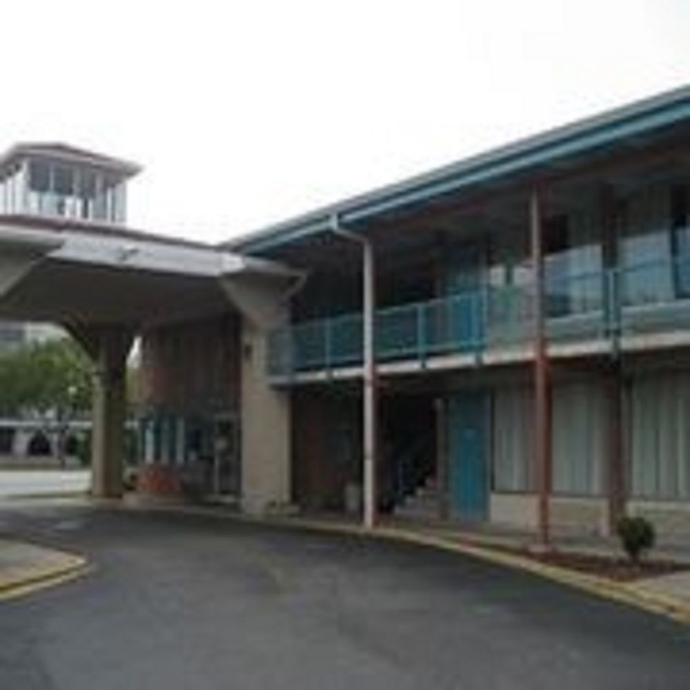 Americas Best Value Inn Augusta Downtown Exterior photo